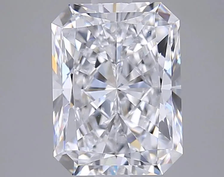 3.03ct Radiant Lab Grown Diamond (Colour D, Clarity VVS2, IGI Certified)