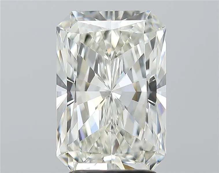 3.03ct Radiant Natural Diamond (Colour J, Clarity VS2, GIA Certified)