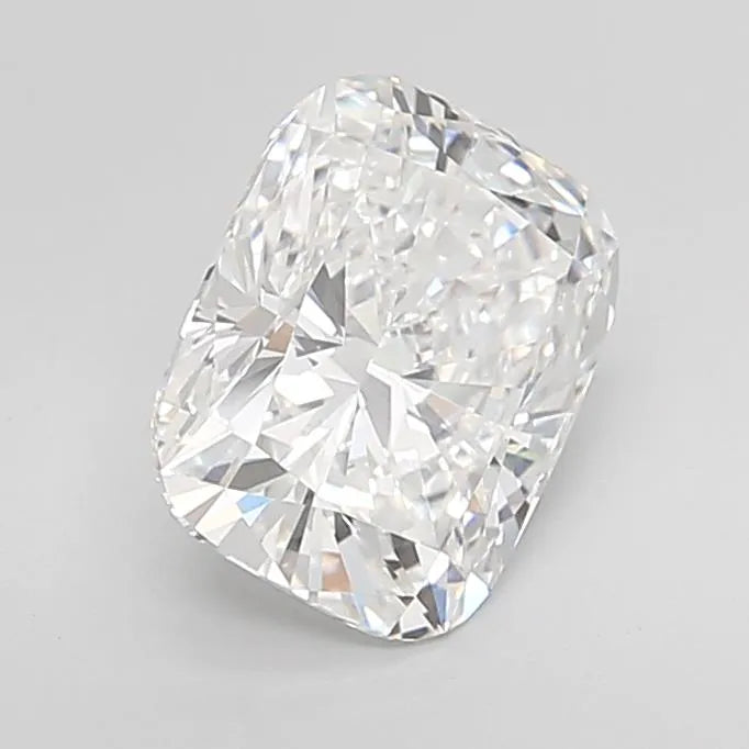3.04ct Cushion modified Lab Grown Diamond (Colour E, Clarity VVS2, IGI Certified)