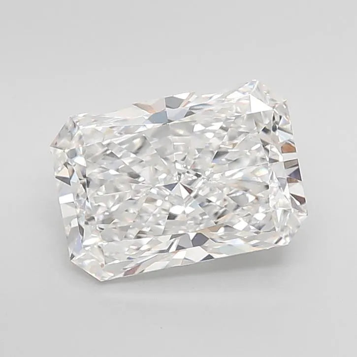 3.04ct Radiant Lab Grown Diamond (Colour D, Clarity VVS2, IGI Certified)