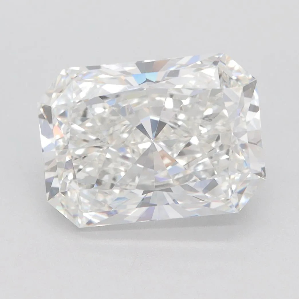 3.04ct Radiant Lab Grown Diamond (Colour G, Clarity VVS1, IGI Certified)