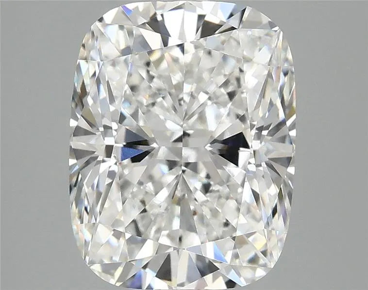 3.05ct Cushion modified Lab Grown Diamond (Colour E, Clarity VVS2, IGI Certified)