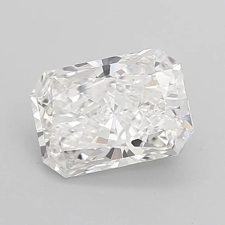 3.05ct Radiant Lab Grown Diamond (Colour E, Clarity VVS2, IGI Certified)