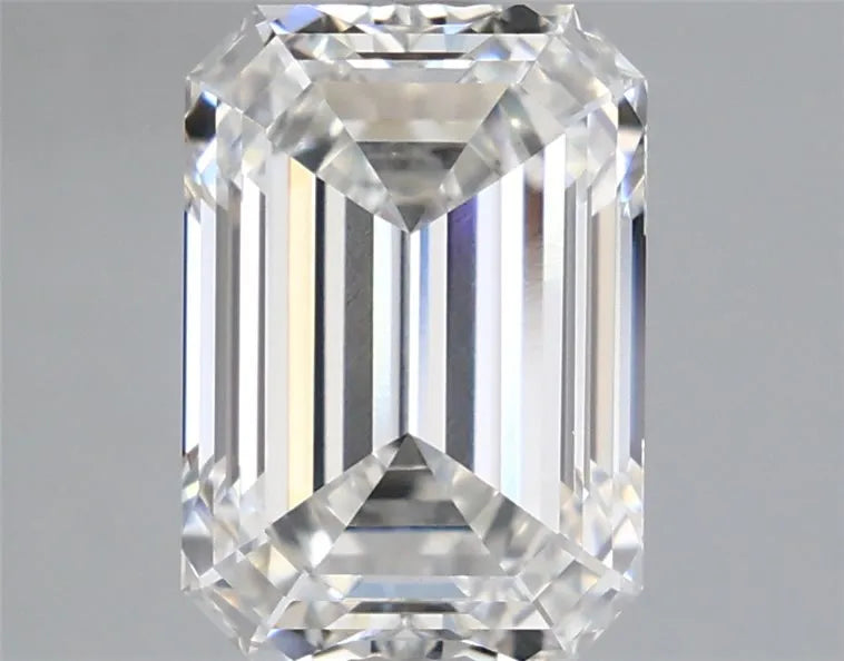 3.06ct Emerald Lab Grown Diamond (Colour G, Clarity VVS2, IGI Certified)
