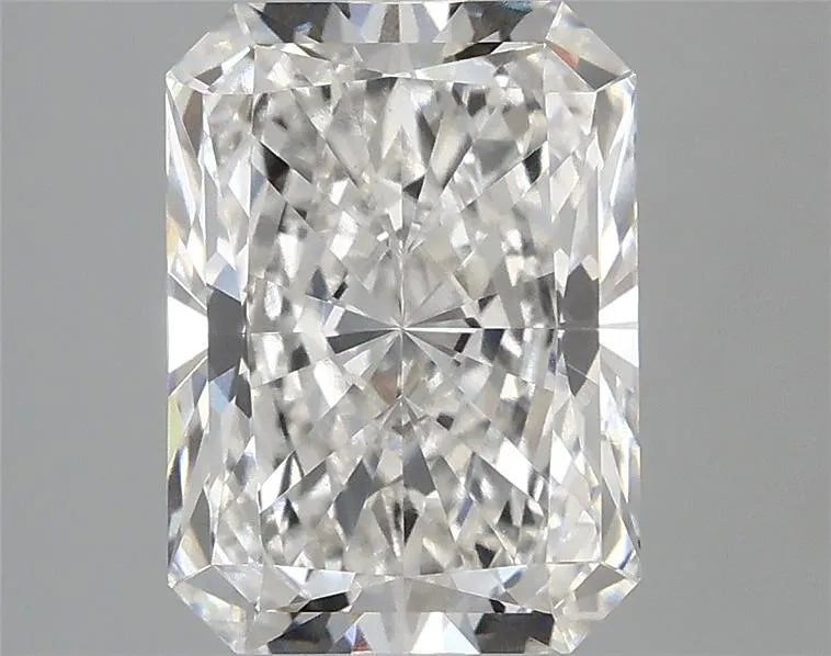 3.06ct Radiant Lab Grown Diamond (Colour F, Clarity VVS2, IGI Certified)