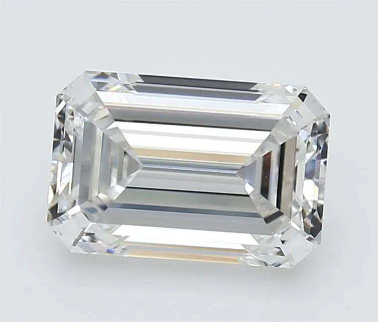 3.07ct Emerald Lab Grown Diamond (Colour E, Clarity VVS1, GIA Certified)