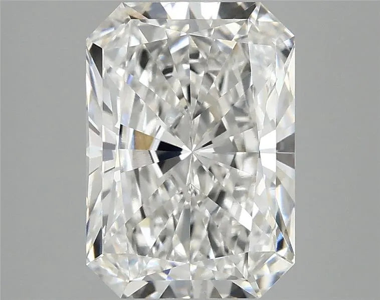 3.07ct Radiant Lab Grown Diamond (Colour F, Clarity VVS2, IGI Certified)