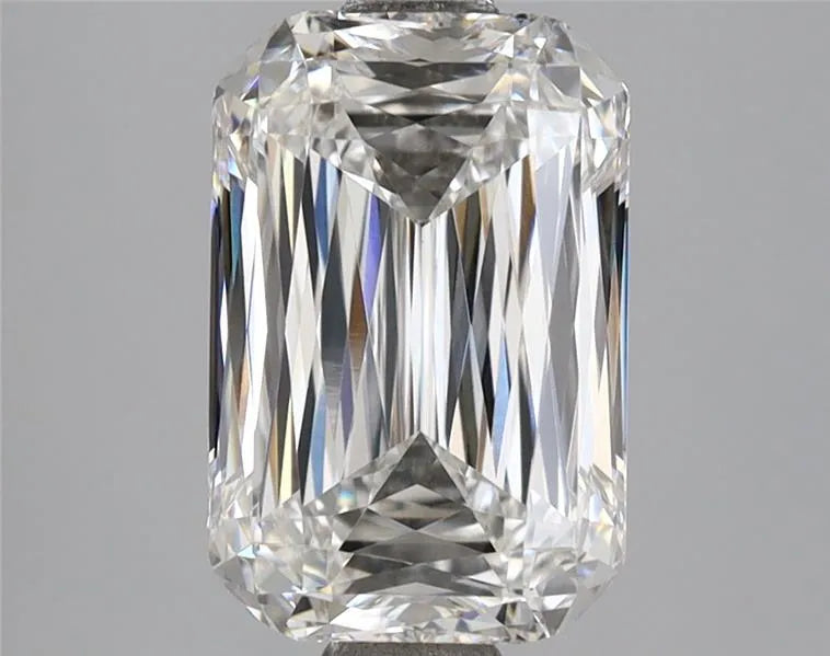 3.08ct Cushion modified Lab Grown Diamond (Colour E, Clarity VVS2, IGI Certified)