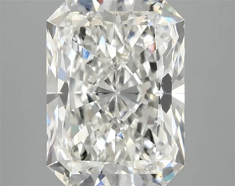 3.08ct Radiant Lab Grown Diamond (Colour G, Clarity VS1, IGI Certified)