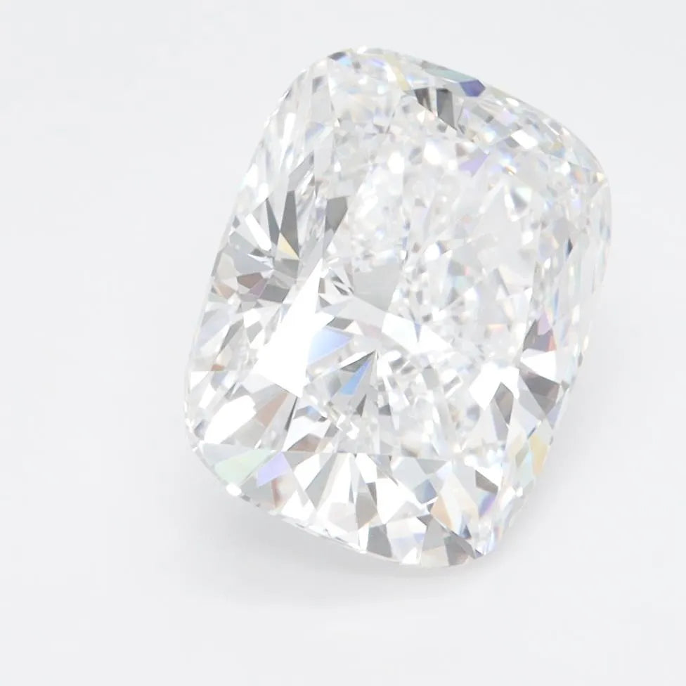 3.09ct Cushion modified Lab Grown Diamond (Colour D, Clarity VVS1, IGI Certified)