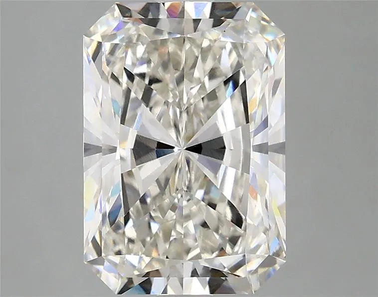 3.09ct Radiant Lab Grown Diamond (Colour G, Clarity VS1, IGI Certified)