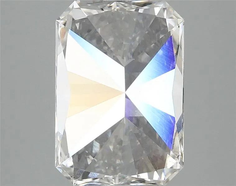 3.09ct Radiant Lab Grown Diamond (Colour G, Clarity VS1, IGI Certified)
