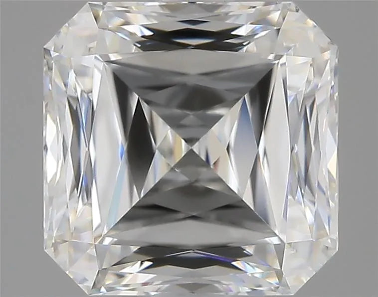 3.09ct Square radiant Lab Grown Diamond (Colour E, Clarity VVS2, IGI Certified)