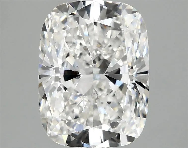 3.10ct Cushion modified Lab Grown Diamond (Colour E, Clarity VS2, IGI Certified)