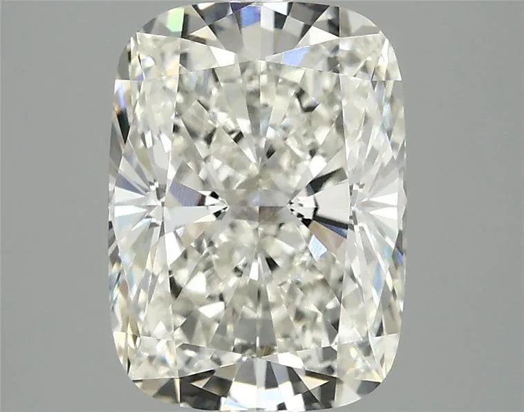 3.10ct Cushion modified Lab Grown Diamond (Colour H, Clarity VVS2, IGI Certified)