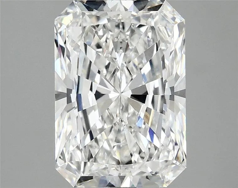 3.10ct Radiant Lab Grown Diamond (Colour D, Clarity VVS2, IGI Certified)