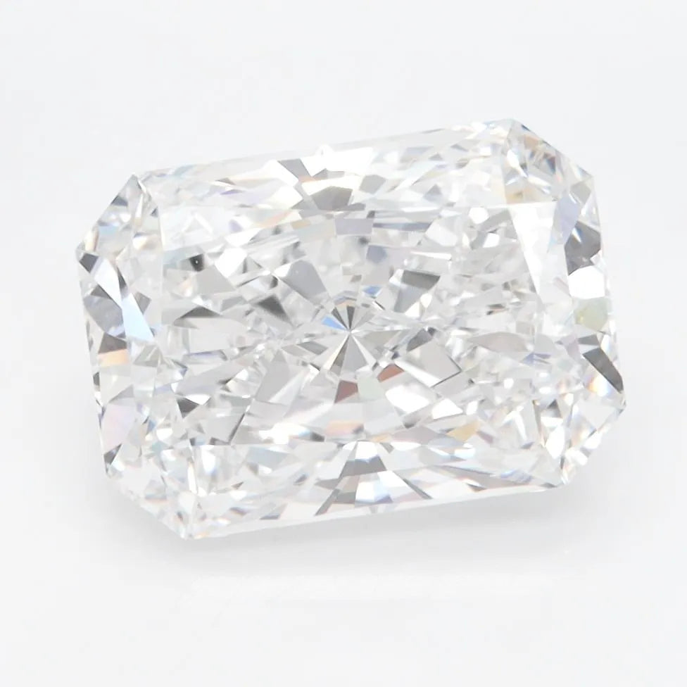3.10ct Radiant Lab Grown Diamond (Colour D, Clarity VVS2, IGI Certified)