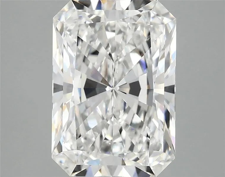 3.10ct Radiant Lab Grown Diamond (Colour E, Clarity VS1, IGI Certified)