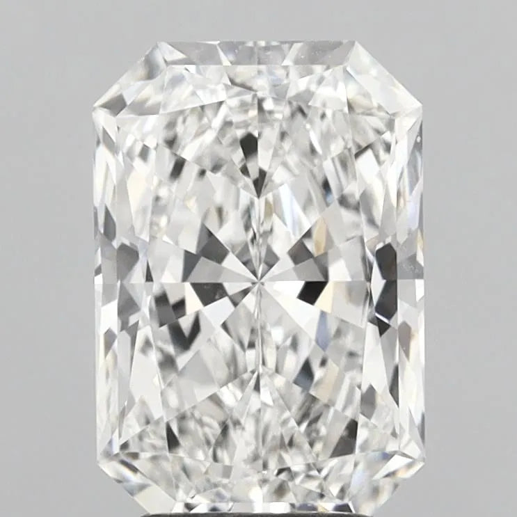 3.10ct Radiant Lab Grown Diamond (Colour E, Clarity VVS1, IGI Certified)