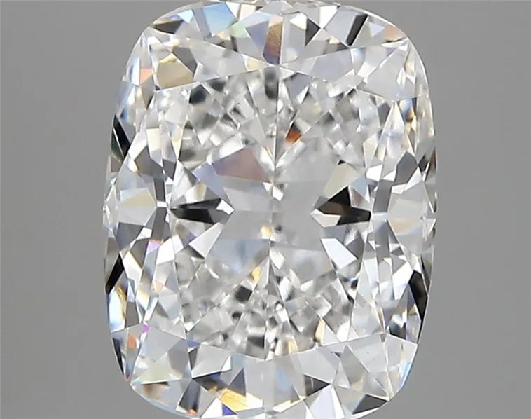 3.11ct Cushion modified Lab Grown Diamond (Colour E, Clarity VVS2, IGI Certified)