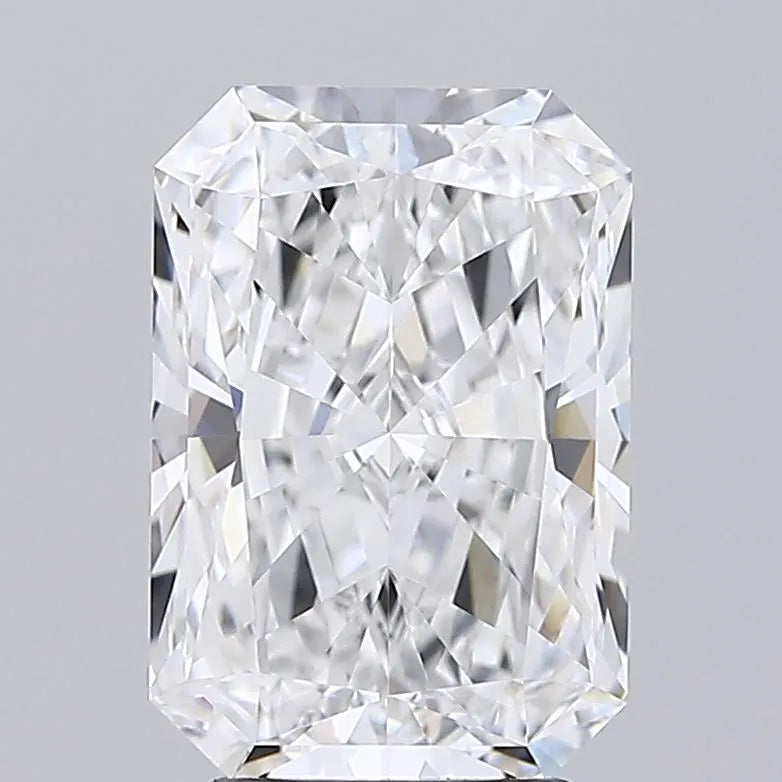 3.16ct Radiant Lab Grown Diamond (Colour D, Clarity VVS1, IGI Certified)