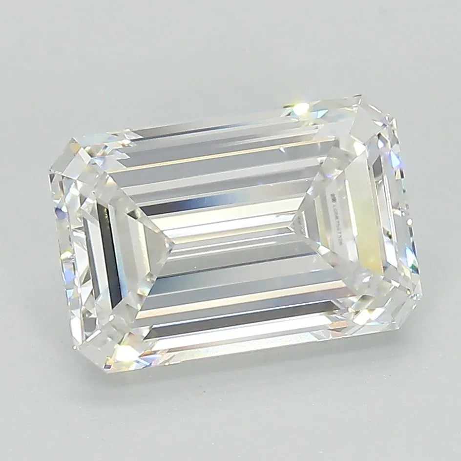 3.24ct Emerald Lab Grown Diamond (Colour E, Clarity VVS1, IGI Certified)