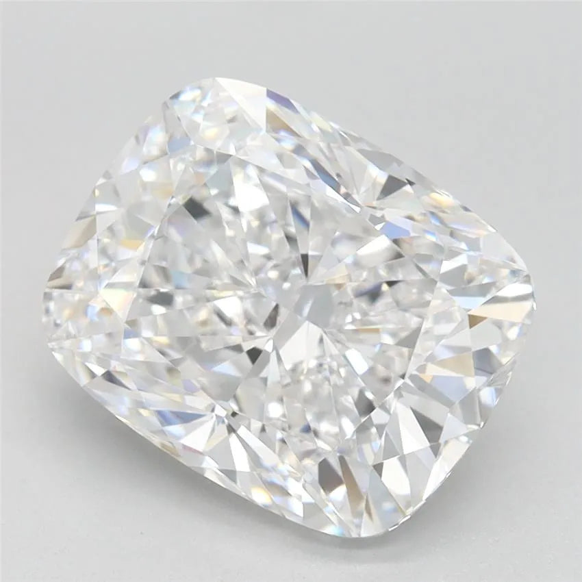 3.27ct Cushion modified Lab Grown Diamond (Colour D, Clarity VVS1, IGI Certified)