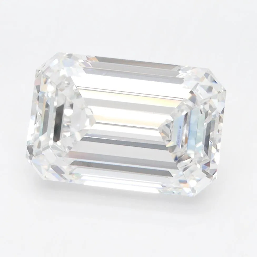 3.27ct Emerald Lab Grown Diamond (Colour D, Clarity VVS1, IGI Certified)