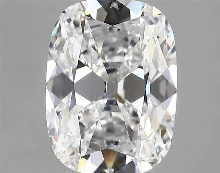 3.29ct Cushion modified Lab Grown Diamond (Colour D, Clarity VVS2, IGI Certified)