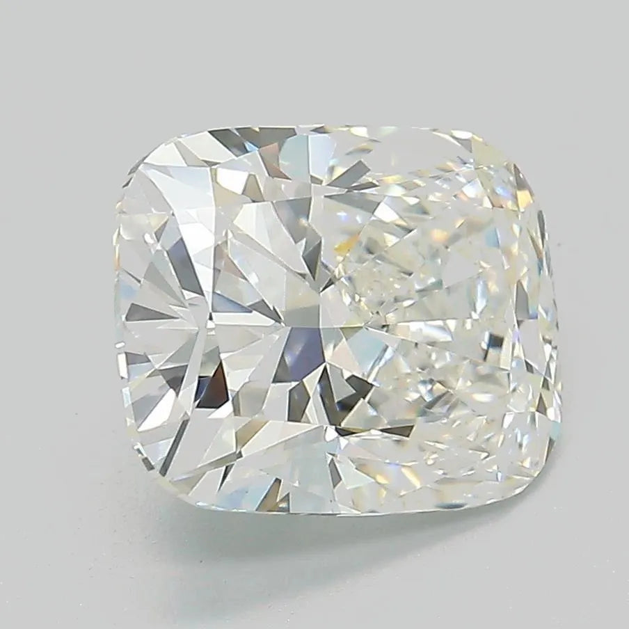 3.33ct Cushion modified Lab Grown Diamond (Colour G, Clarity VVS2, Cut EX, IGI Certified)