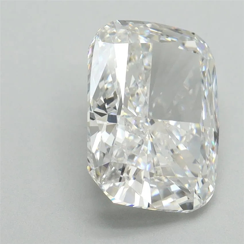 3.34ct Cushion brilliant Lab Grown Diamond (Colour D, Clarity VVS2, IGI Certified)