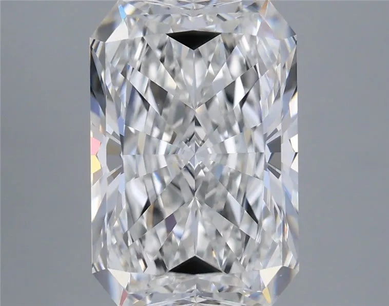3.50ct Radiant Lab Grown Diamond (Colour E, Clarity VVS1, GIA Certified)