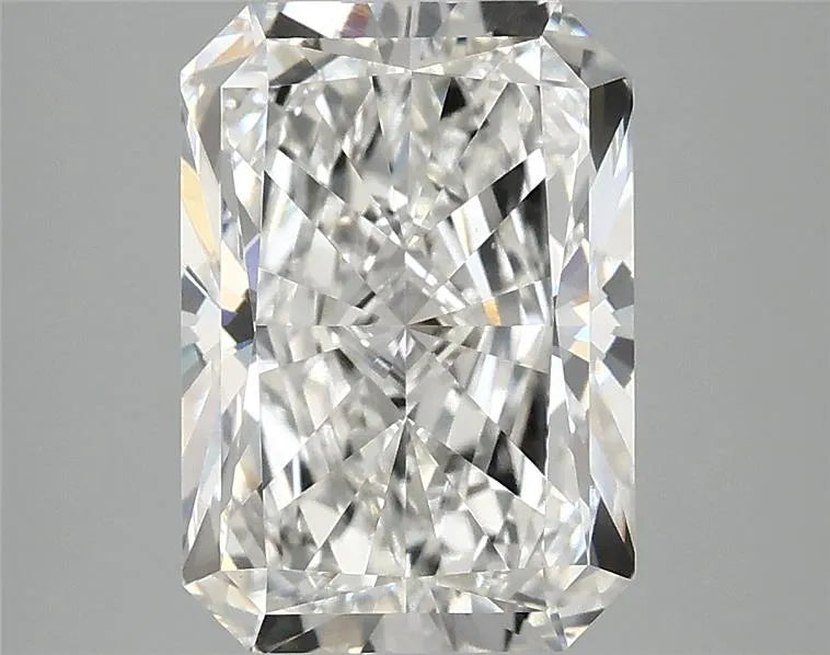 3.50ct Radiant Lab Grown Diamond (Colour F, Clarity VVS2, IGI Certified)