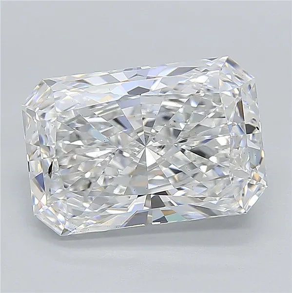 3.52ct Radiant Lab Grown Diamond (Colour E, Clarity VS2, IGI Certified)