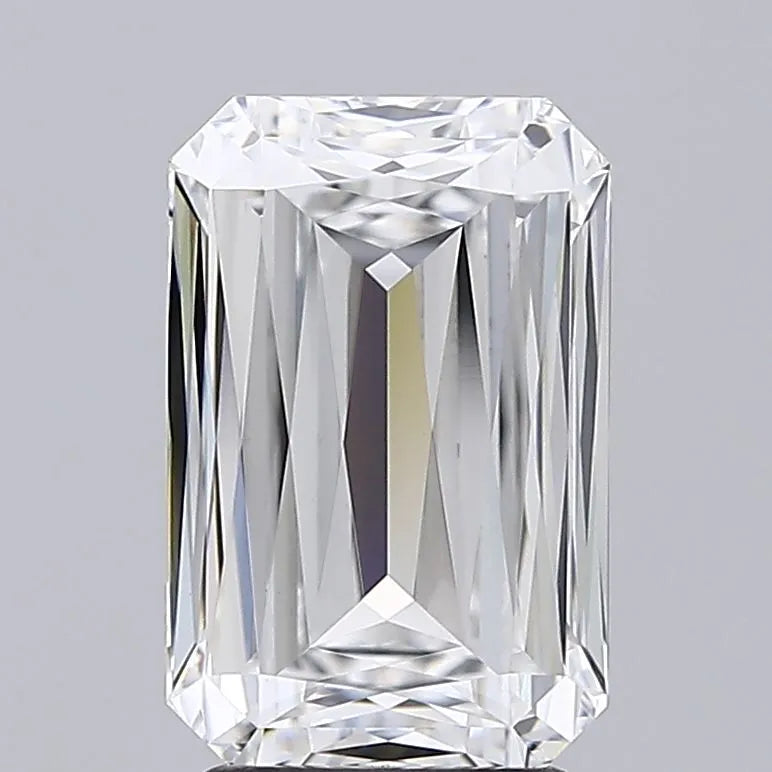 3.52ct Radiant Lab Grown Diamond (Colour E, Clarity VVS2, IGI Certified)
