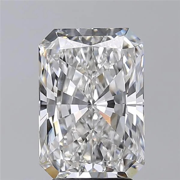 3.52ct Radiant Lab Grown Diamond (Colour G, Clarity VVS2, Cut EX, IGI Certified)