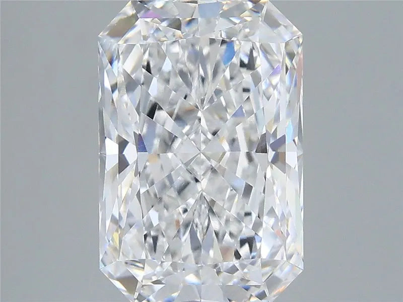 3.53ct Radiant Lab Grown Diamond (Colour D, Clarity VVS1, IGI Certified)