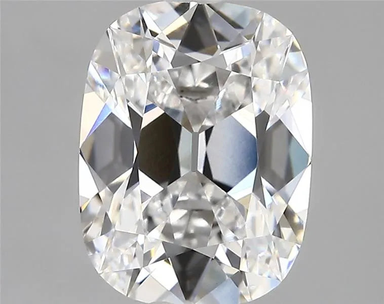 3.54ct Cushion modified Lab Grown Diamond (Colour D, Clarity VVS2, IGI Certified)