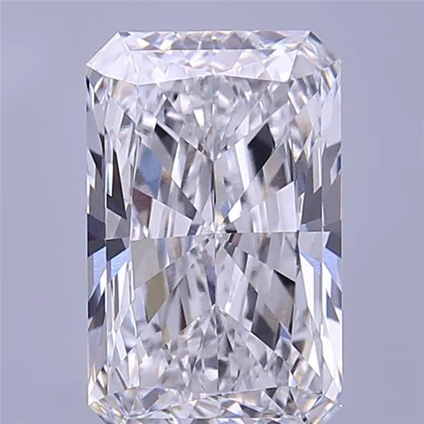 3.54ct Radiant Lab Grown Diamond (Colour D, Clarity VVS2, IGI Certified)