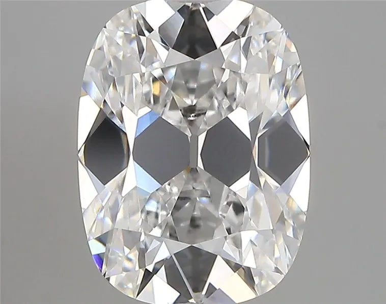3.56ct Cushion modified Lab Grown Diamond (Colour E, Clarity VVS2, IGI Certified)