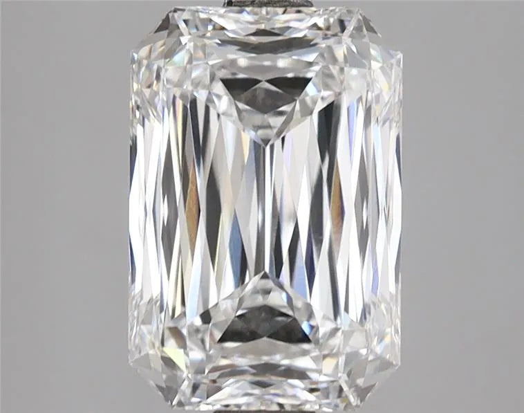 3.56ct Radiant Lab Grown Diamond (Colour E, Clarity VVS1, IGI Certified)