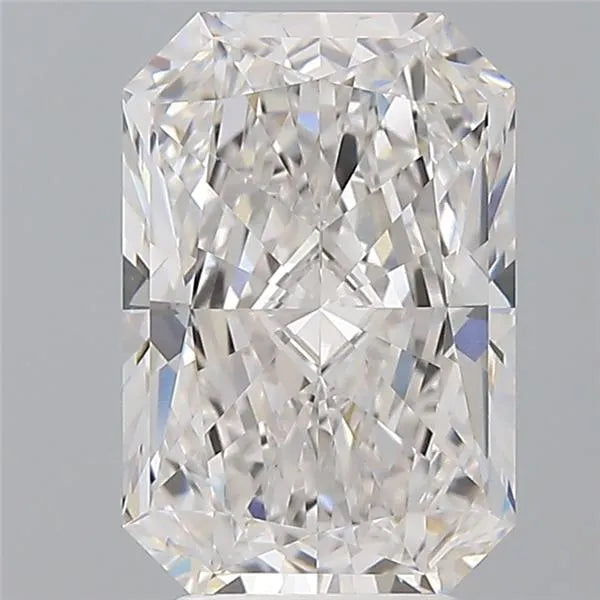 3.59ct Radiant Lab Grown Diamond (Colour F, Clarity VVS2, IGI Certified)