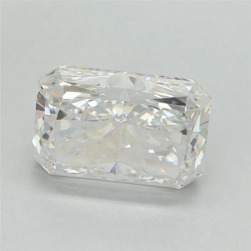 3.62ct Radiant Lab Grown Diamond (Colour E, Clarity VVS2, GIA Certified)