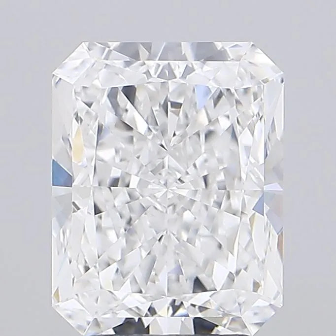 3.68ct Radiant Lab Grown Diamond (Colour D, Clarity VVS1, IGI Certified)