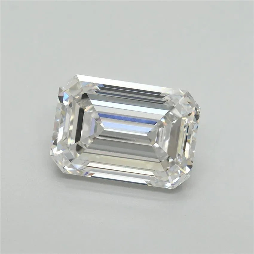 3.69ct Emerald Lab Grown Diamond (Colour E, Clarity VVS2, IGI Certified)