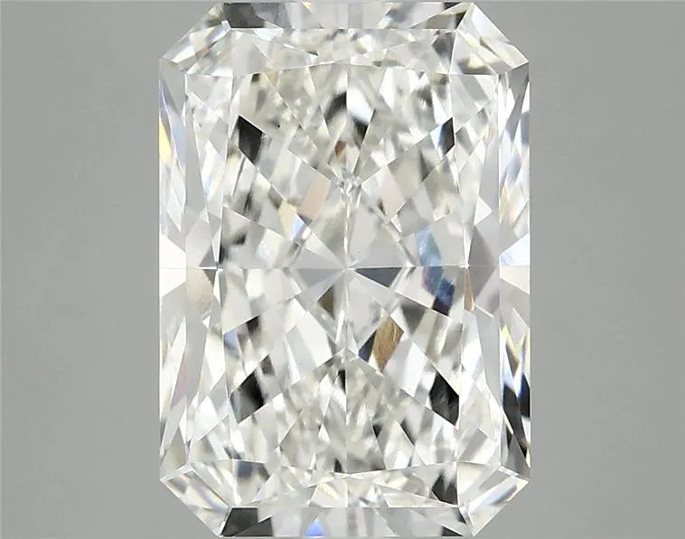 3.70ct Radiant Lab Grown Diamond (Colour G, Clarity VS1, IGI Certified)