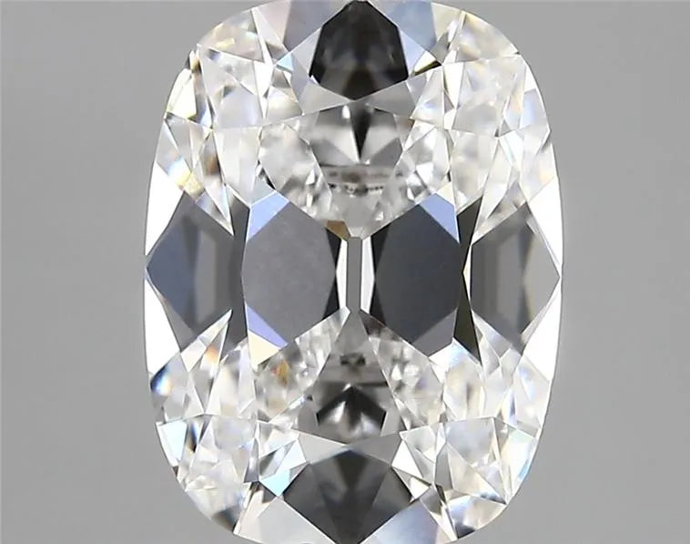 3.72ct Cushion modified Lab Grown Diamond (Colour E, Clarity VVS2, IGI Certified)