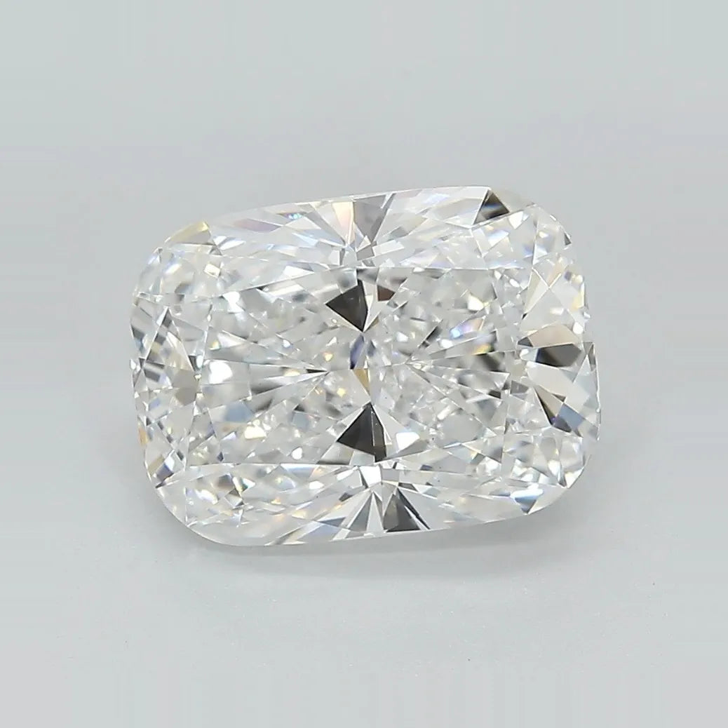3.76ct Cushion modified Lab Grown Diamond (Colour E, Clarity VS1, IGI Certified)