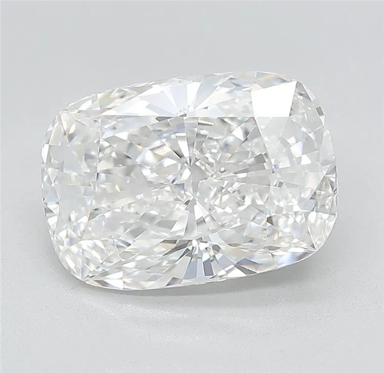 3.85ct Cushion modified Lab Grown Diamond (Colour E, Clarity VVS2, Cut EX, IGI Certified)