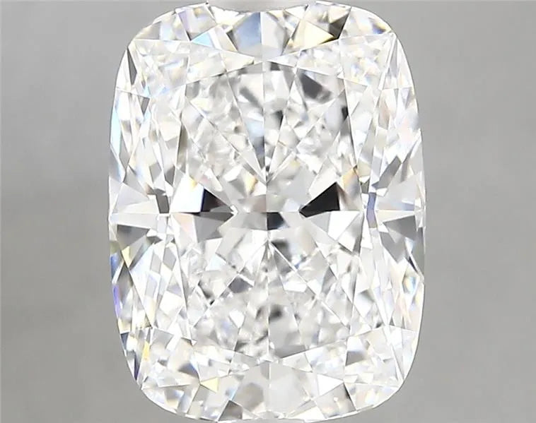 3.90ct Cushion modified Lab Grown Diamond (Colour D, Clarity VVS2, IGI Certified)